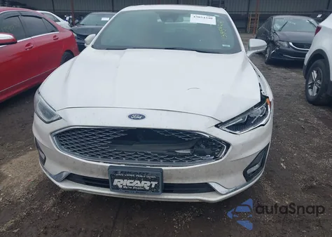 2019 Ford Fusion Energi Titanium from USA, damaged, VIN 3FA6P0SU6KR208446
